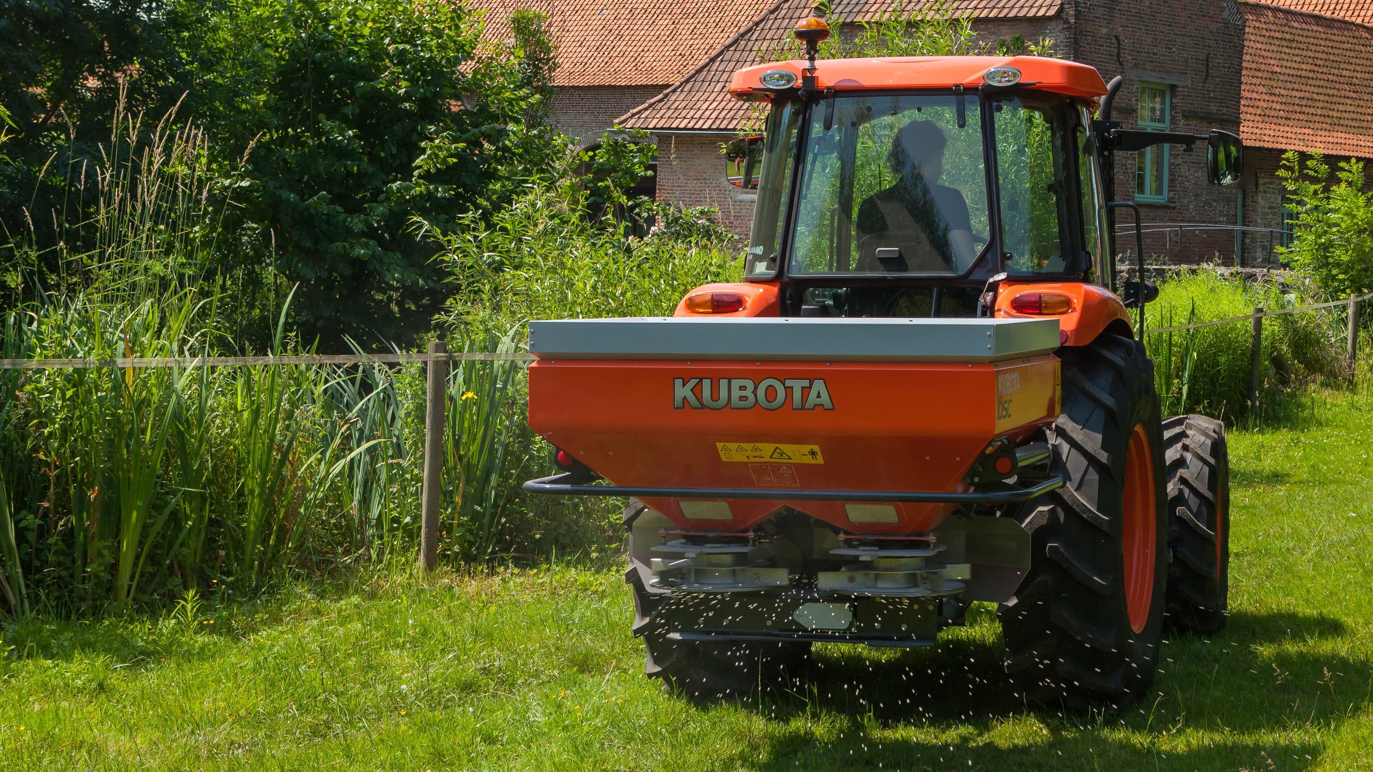 Spread right to the borders