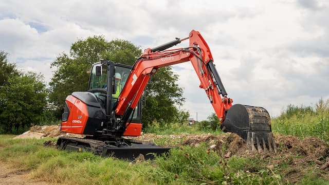 Work Faster with Increased Hydraulic Speed